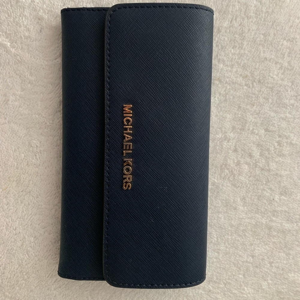 Brand new Michael KORS full size Wallet